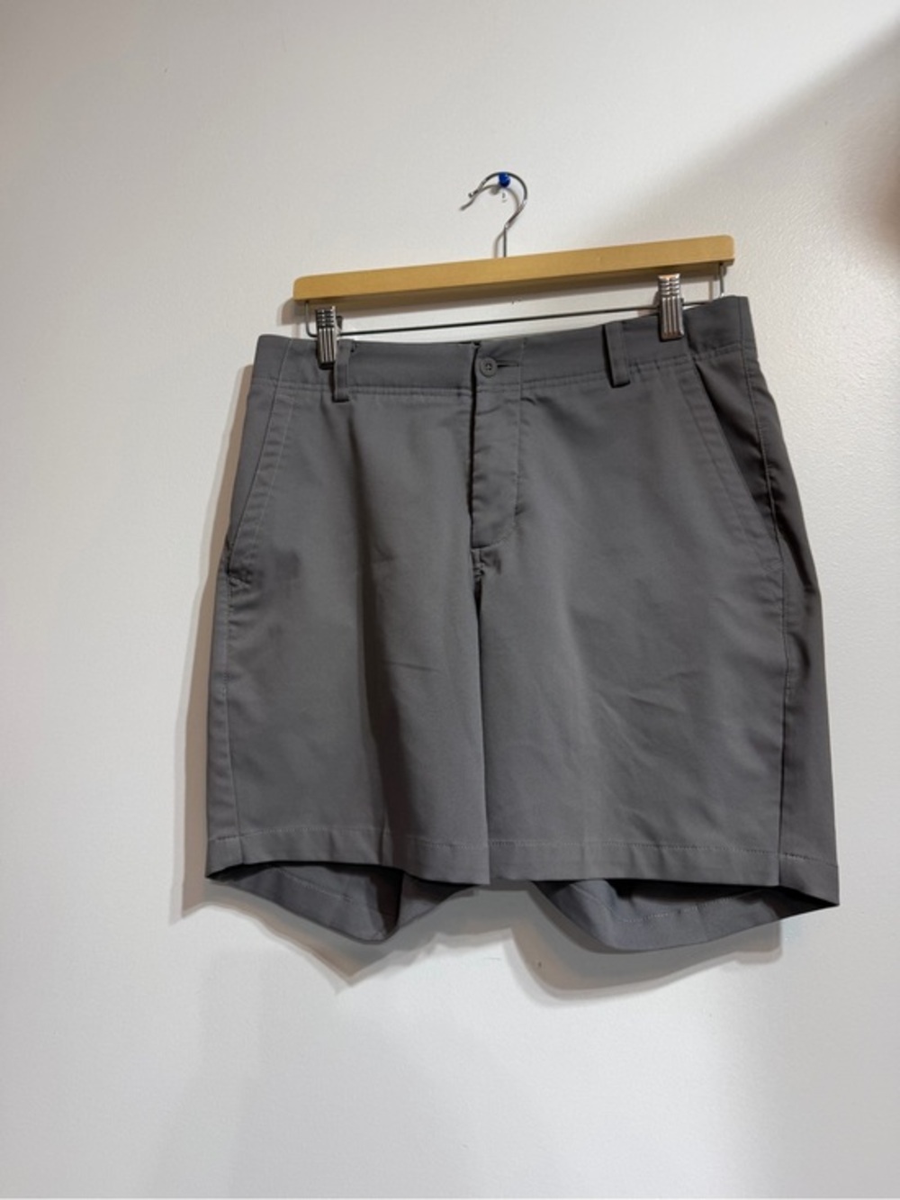 Nike Golf Dri-FIT Gray Performance Shorts - Men's Size 30